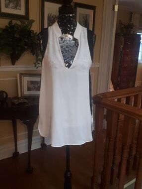 Zara White And Black V-Neck Sleeveless Chemise with Cutout Detail